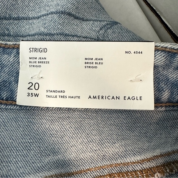 American Eagle Strigid Mom Jean in Blue Breeze Women Size 20 or 35 W Standard - Picture 9 of 15